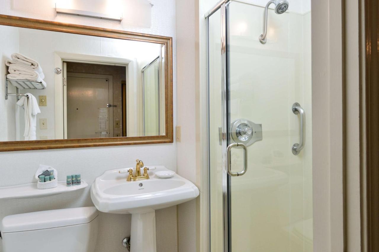 Western Hotel 3*